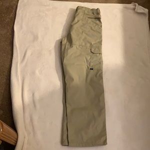 Men’s tan cargo pants size 32 x 30